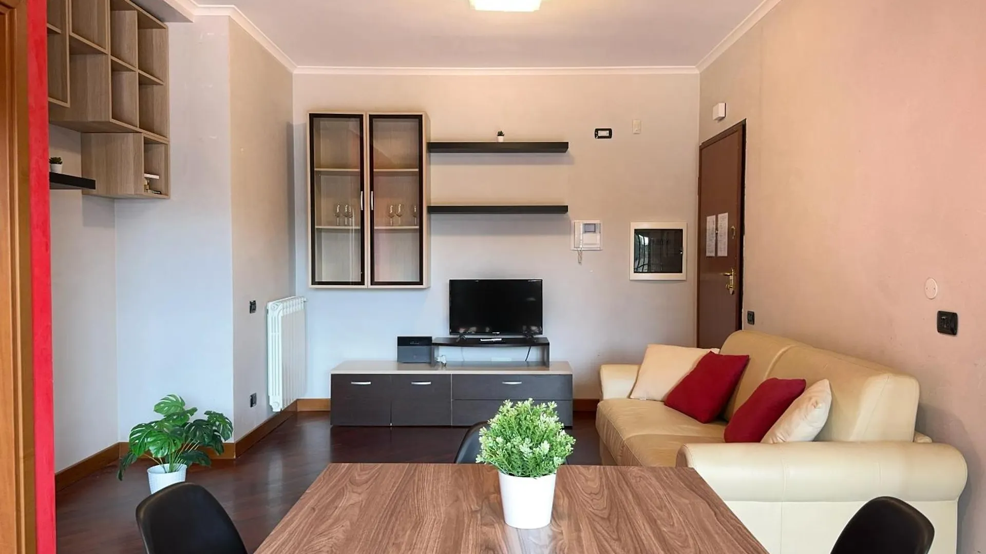 Sun Nest Apartment - Terrace & Garage Fiumicino